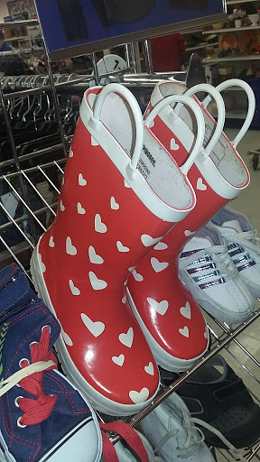 Thrift Store «Goodwill», reviews and photos, 6425 NE Fourth Plain Blvd, Vancouver, WA 98661, USA