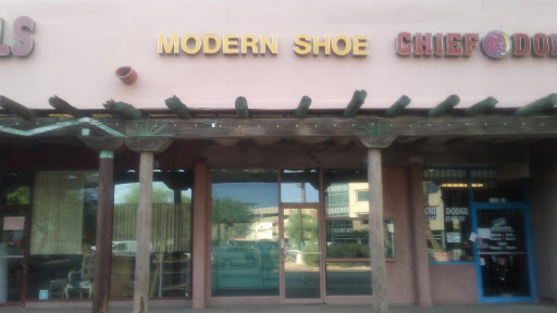 Shopping Mall «Papago Plaza Shopping Center», reviews and photos, 1408 N Scottsdale Rd, Scottsdale, AZ 85257, USA