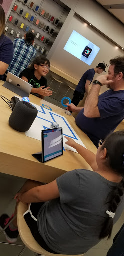 Computer Store «Apple Cielo Vista Mall», reviews and photos, 8401 Gateway Blvd W, El Paso, TX 79925, USA