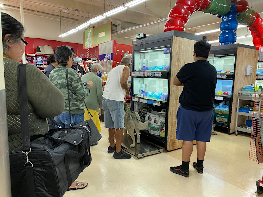 Pet Supply Store «Petco Animal Supplies», reviews and photos, 520 Woodside Rd, Redwood City, CA 94061, USA