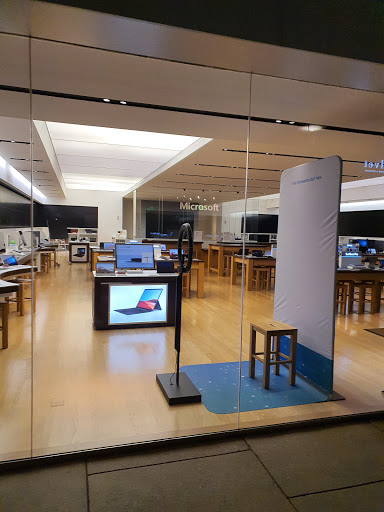 Computer Store «Microsoft Store - Stanford Shopping Center», reviews and photos, 186 Stanford Shopping Center, Palo Alto, CA 94304, USA