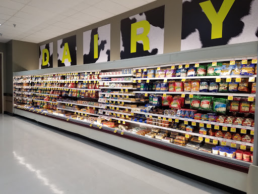 Grocery Store «Strack & Van Til Food Market», reviews and photos, 999 W Old Ridge Rd, Hobart, IN 46342, USA