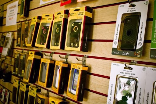 Mobile Phone Repair Shop «CPR Cell Phone Repair Loveland», reviews and photos, 1550 Fall River Dr #170, Loveland, CO 80538, USA