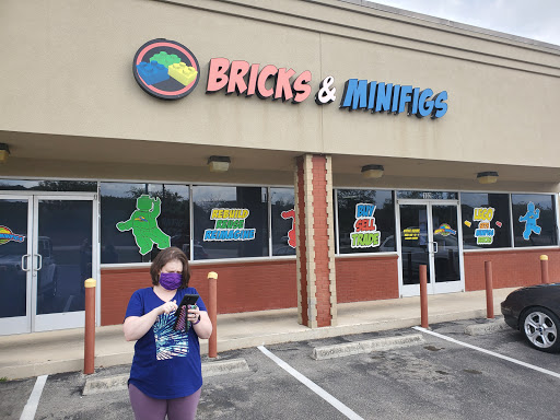 Toy Store «Bricks & Minifigs San Antonio», reviews and photos, 21850 Bulverde Rd #102, San Antonio, TX 78259, USA