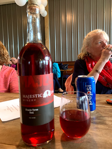 Winery «Majestic Oak Winery Ltd», reviews and photos, 13554 Mohler Rd, Grand Rapids, OH 43522, USA