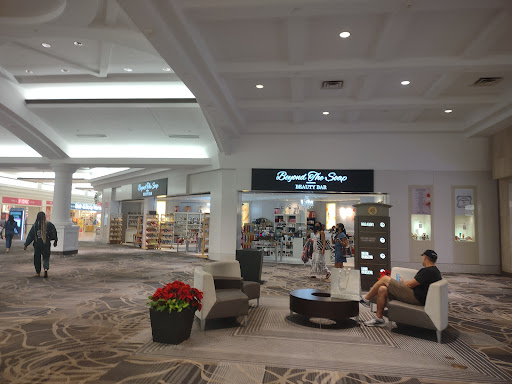 The Galleria at Fort Lauderdale, 2414 E Sunrise Blvd, Fort Lauderdale, FL 33304, USA, 