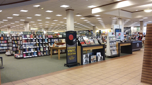 Book Store «Barnes & Noble», reviews and photos, 1812 Sam Rittenberg Blvd, Charleston, SC 29407, USA