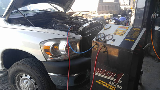 Auto Repair Shop «R&B Auto Repair», reviews and photos, 1880 Starkey Rd, Largo, FL 33771, USA