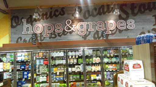 Grocery Store «Fresh Thyme Farmers Market - Kenosha», reviews and photos, 7100 Green Bay Rd, Kenosha, WI 53142, USA