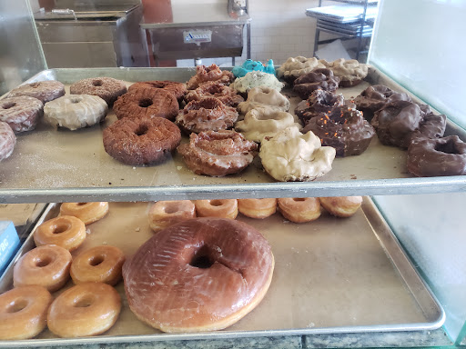 Donut Shop «Donut Alley», reviews and photos, 471 Magnolia Ave, Larkspur, CA 94939, USA