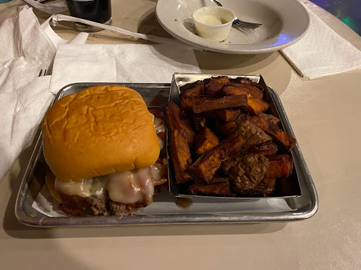 Hamburger Restaurant «Grazing Here», reviews and photos, 2850 GA-54, Peachtree City, GA 30269, USA