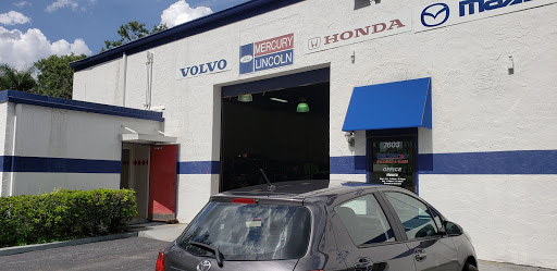 Auto Body Shop «Gerber Collision & Glass», reviews and photos, 7603 Citrus Ave, Winter Park, FL 32792, USA