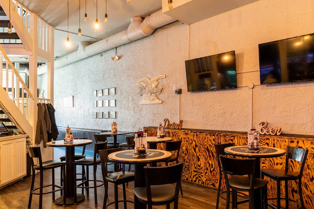 1877 Pub & Grub 28613