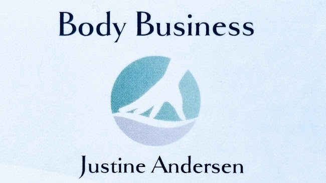 Comments and reviews of Justine Andersen Massage Therapist