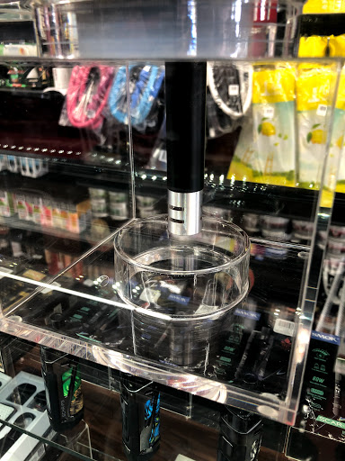 Tobacco Shop «Sky High Smoke Shop», reviews and photos, 19801 NW 27th Ave, Miami Gardens, FL 33056, USA