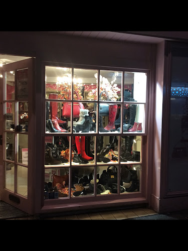 Reviews of Imelda's Wardrobe in Bournemouth - Shoe store