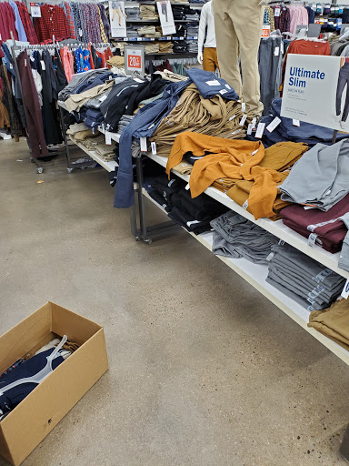 Clothing Store «Old Navy», reviews and photos, 8674 Park Meadows Center Dr, Lone Tree, CO 80124, USA