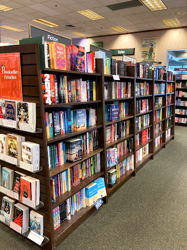 Book Store «Barnes & Noble», reviews and photos, 2900 Peachtree Rd NW #310, Atlanta, GA 30305, USA
