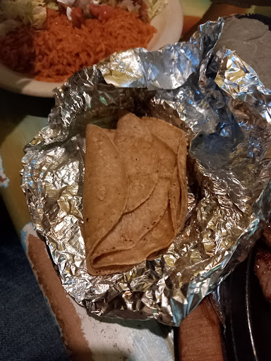 Shopping Mall «Village North Shopping Center», reviews and photos, 2440 N Lebanon St, Lebanon, IN 46052, USA