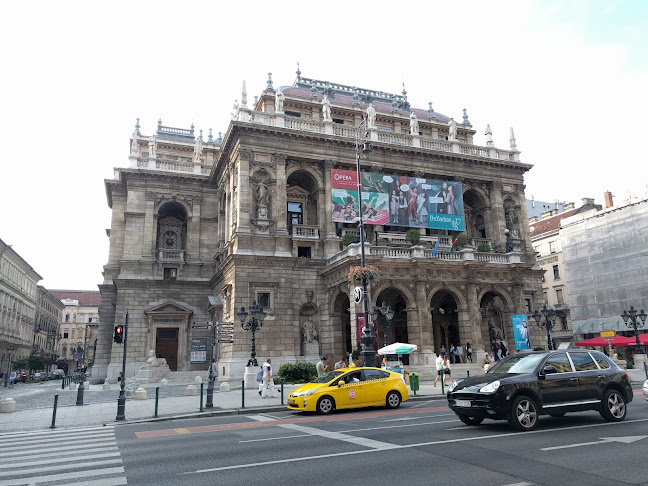 Nyitvatartás: Opera Café Budapest