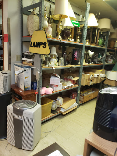 Thrift Store «H2O Help & Hope To Others», reviews and photos, 451 SE Maple St, Dallas, OR 97338, USA