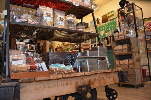 Gift Shop «Celebrate Local - Shop the Best of Ohio», reviews and photos, 3952 Townsfair Way, Columbus, OH 43219, USA