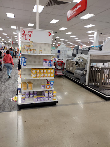 Department Store «Target», reviews and photos, 999 Corporate Dr, Westbury, NY 11590, USA