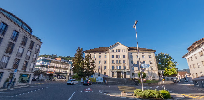 Rezensionen über Raiffeisenbank Einsiedeln-Ybrig in Einsiedeln - Bank