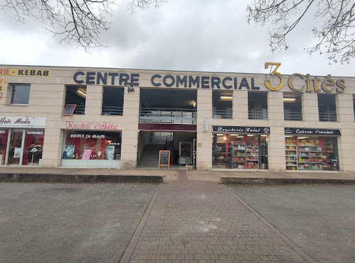 Centre commercial des Trois cités à Poitiers