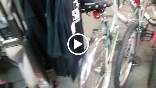 Sportswear Store «Campus Den - Great Lakes Crossing», reviews and photos, 4000 Baldwin Rd #822, Auburn Hills, MI 48326, USA