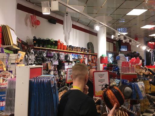 Stores to buy halloween costumes Stockholm