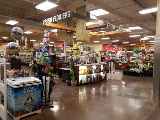Grocery Store «Fred Meyer», reviews and photos, 14700 SE McLoughlin Blvd, Milwaukie, OR 97267, USA