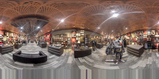 Clothing Store «Top Fashion», reviews and photos, 54 W Lake St, Addison, IL 60101, USA