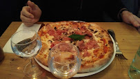 Pizza du Restaurant italien GEMINI LEGENDRE - Pasta & Pizze à Paris - n°10