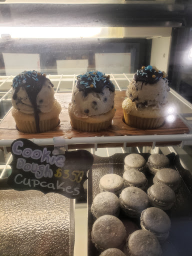 Restaurant «Browndog Treats, Drinks, & Eats», reviews and photos, 120 E Main St, Northville, MI 48167, USA