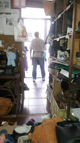 Opiniones de Taller de reparación de Calzado Gerardo Viña en San José de Mayo - Zapatería