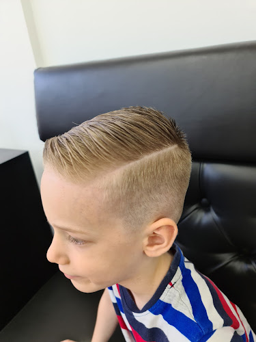 Comments and reviews of first class barbers