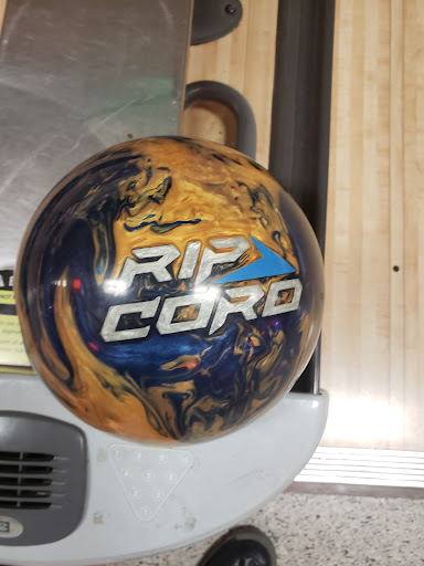 Bowling Alley «Brunswick Zone Deer Park Lanes», reviews and photos, 21080 N Rand Rd, Lake Zurich, IL 60047, USA