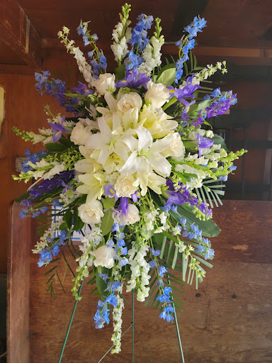 Florist «Joyce Florist», reviews and photos, 3 Washington St, Tenafly, NJ 07670, USA