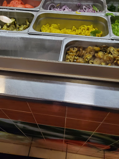 Restaurant «SUBWAY®Restaurants», reviews and photos, 1325 Capital Ave NE, Battle Creek, MI 49017, USA