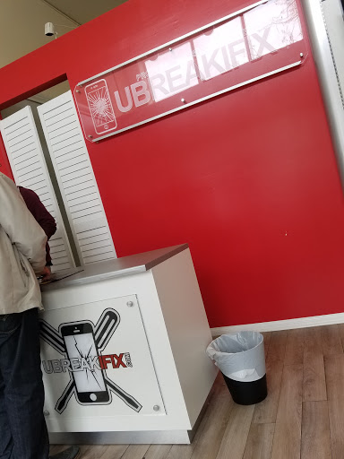 Electronics Repair Shop «uBreakiFix», reviews and photos, 10 E Holly St, Pasadena, CA 91103, USA