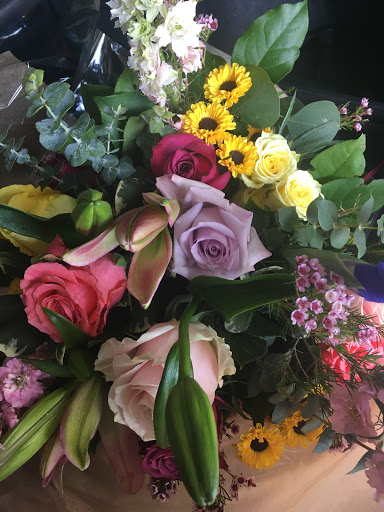 Florist «Enchanted Florist of Ypsilanti MI», reviews and photos, 46 E Cross St, Ypsilanti, MI 48198, USA