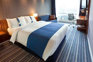 Holiday Inn Express Manchester City Centre - Arena, an IHG Hotel image