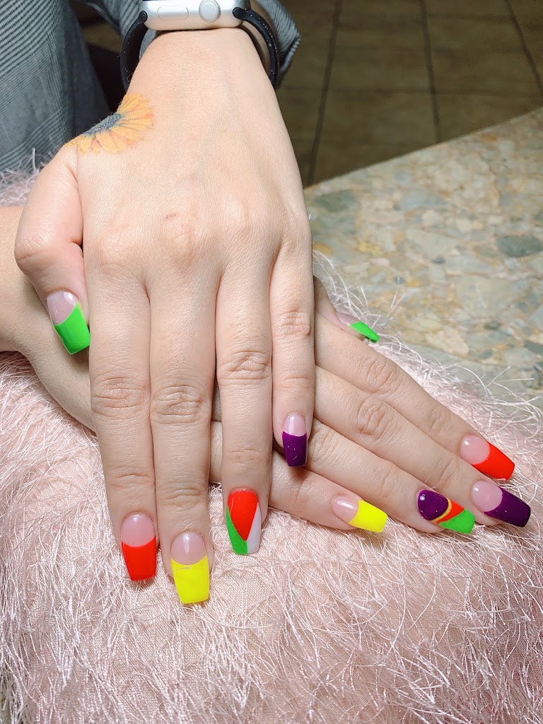Dream Nails & Lash 77406