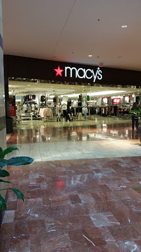 Shopping Mall «West County Center», reviews and photos, 80 W County Center Dr, Des Peres, MO 63131, USA