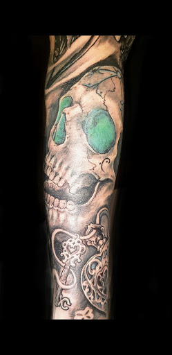 Explore snake tattoo ideas, creative tattoo ideas in Homosassa, available at Citrus Tattoos