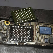 Signal Pros (Mobile&PC Repair/Buy/Sell) - Photo 3 - Car repair in , Orlando