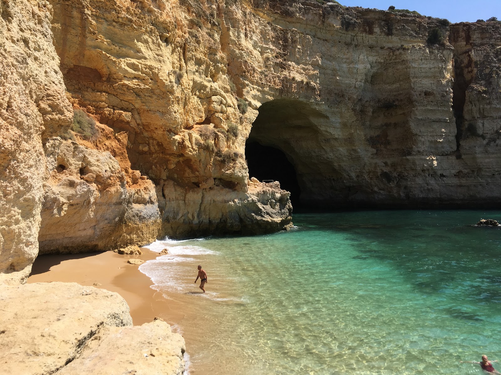 Φωτογραφία του Vale Covo με επίπεδο καθαριότητας πολύ καθαρό