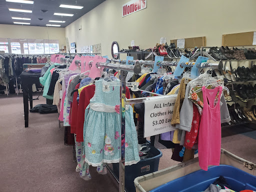 Thrift Store «Salvation Army Thrift Store», reviews and photos, 1409 E Stone Dr, Kingsport, TN 37660, USA