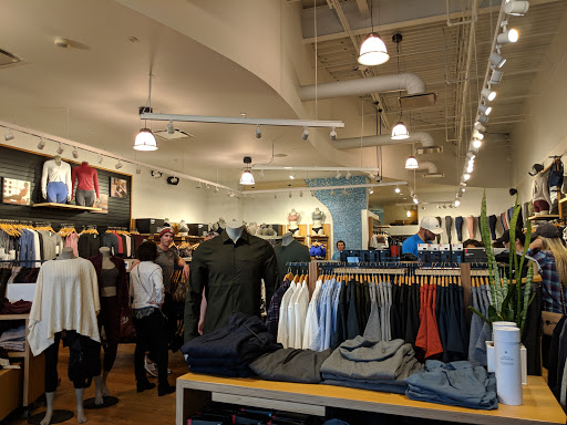 Sportswear Store «lululemon», reviews and photos, 4812 River City Dr #113, Jacksonville, FL 32246, USA
